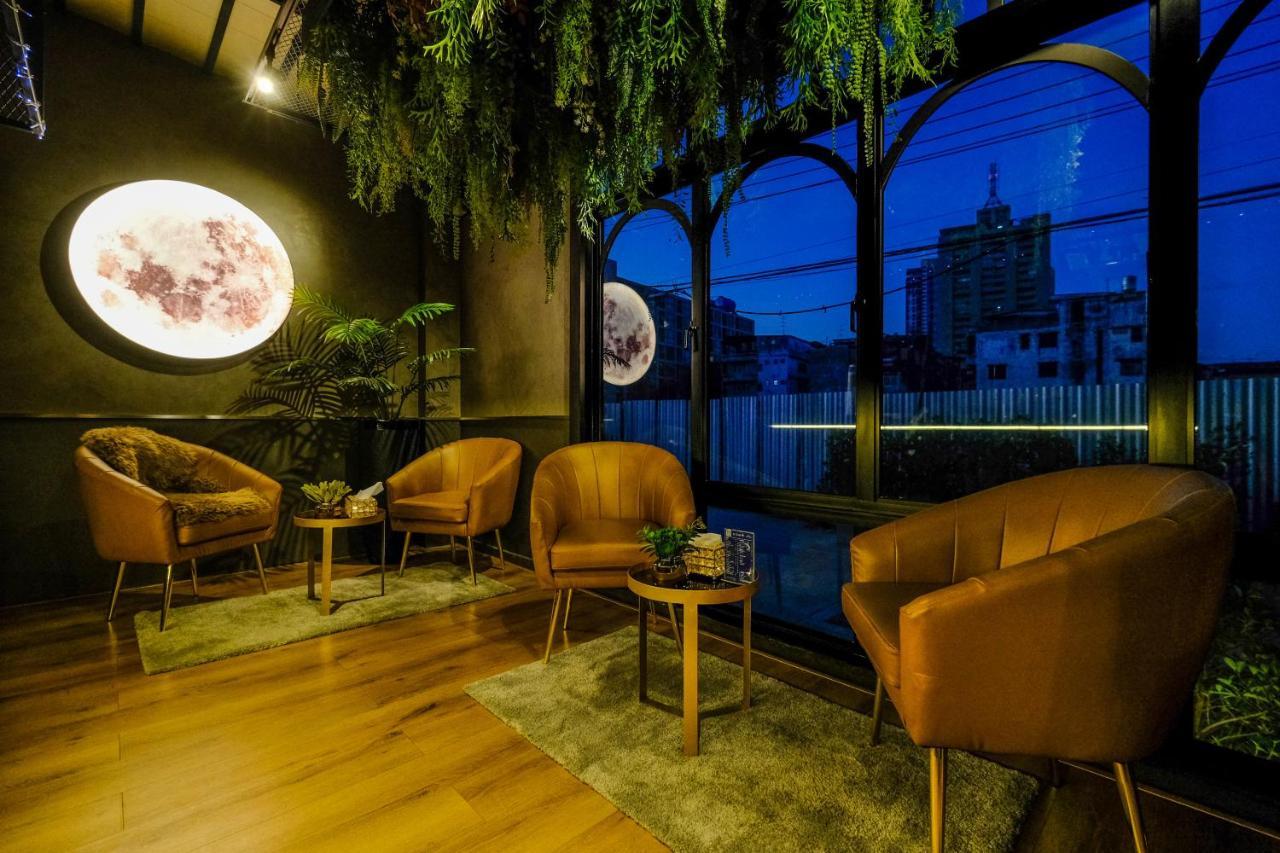 U Sabai Hotel Банкок Екстериор снимка