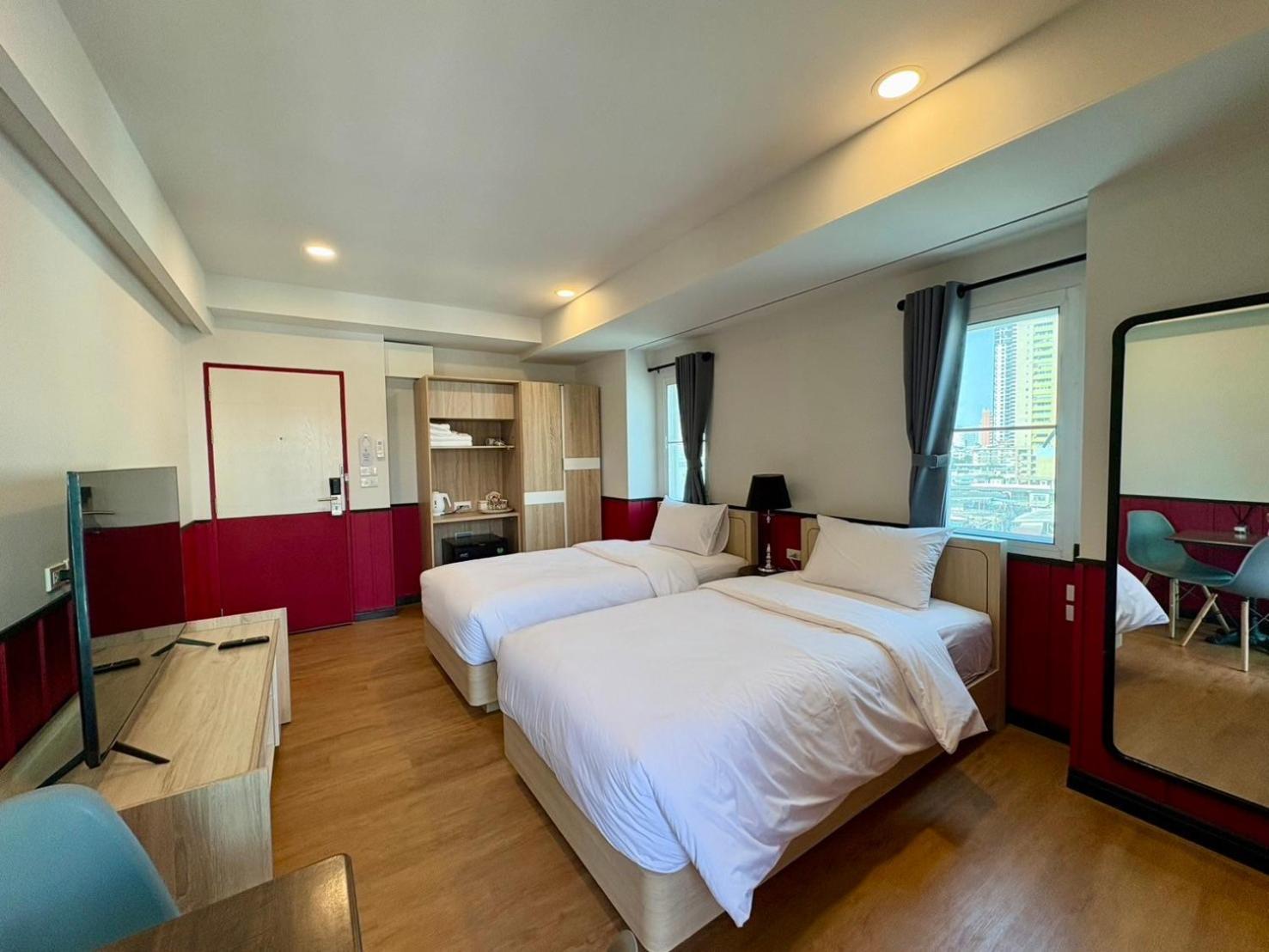 U Sabai Hotel Банкок Екстериор снимка